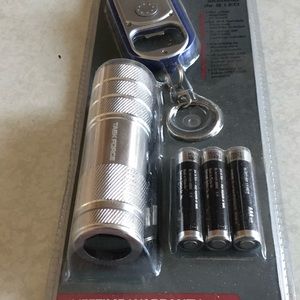 Aluminum flashlight and key chain